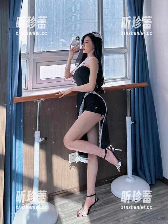 微密圈 - 黎允熙的全套泳衣写真，竟让我脑补了海边沙滩的味道，啧啧！